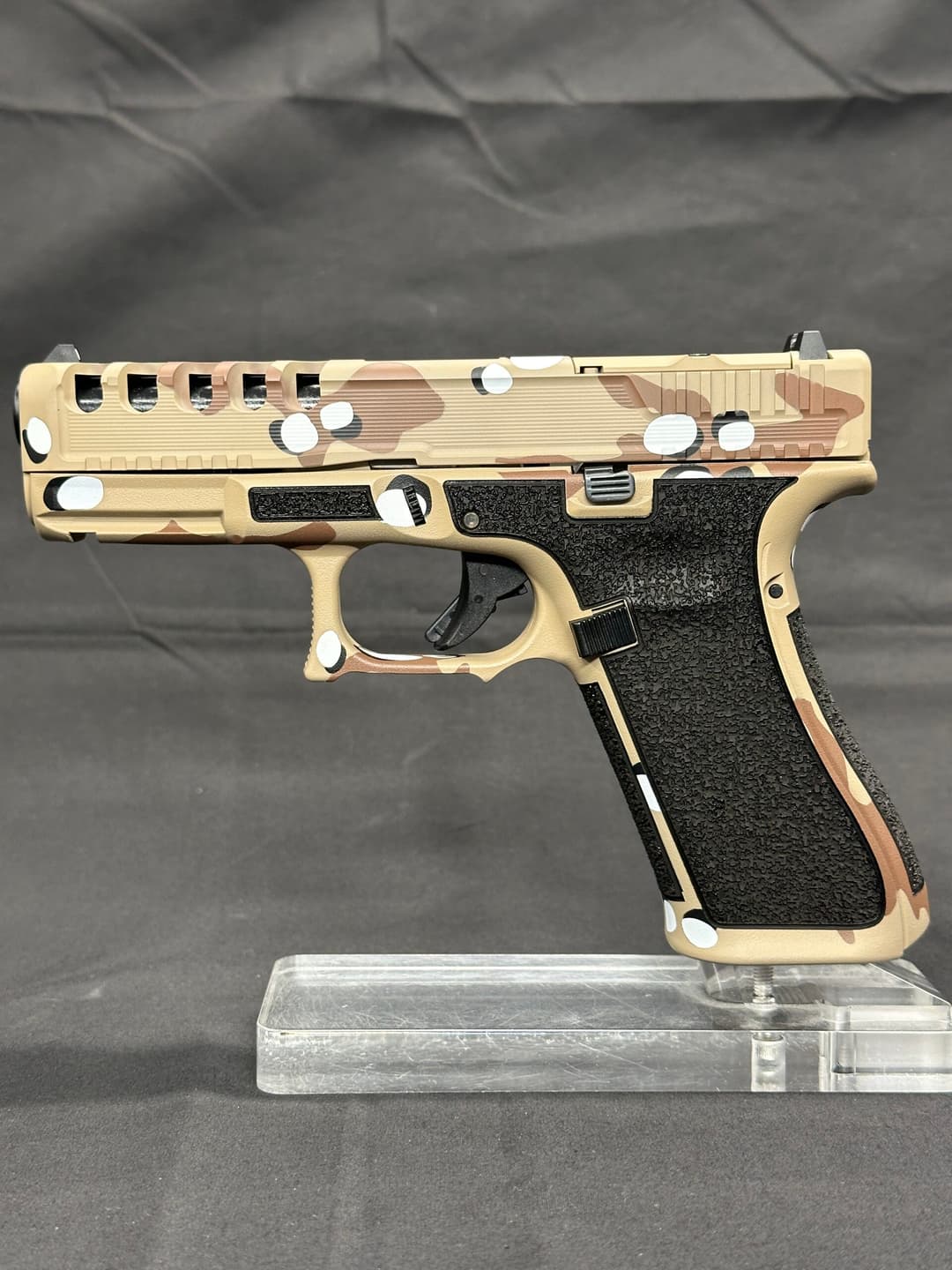 GLOCK G45 CHOCOLATE CHIP CAMO - Weapon DNA